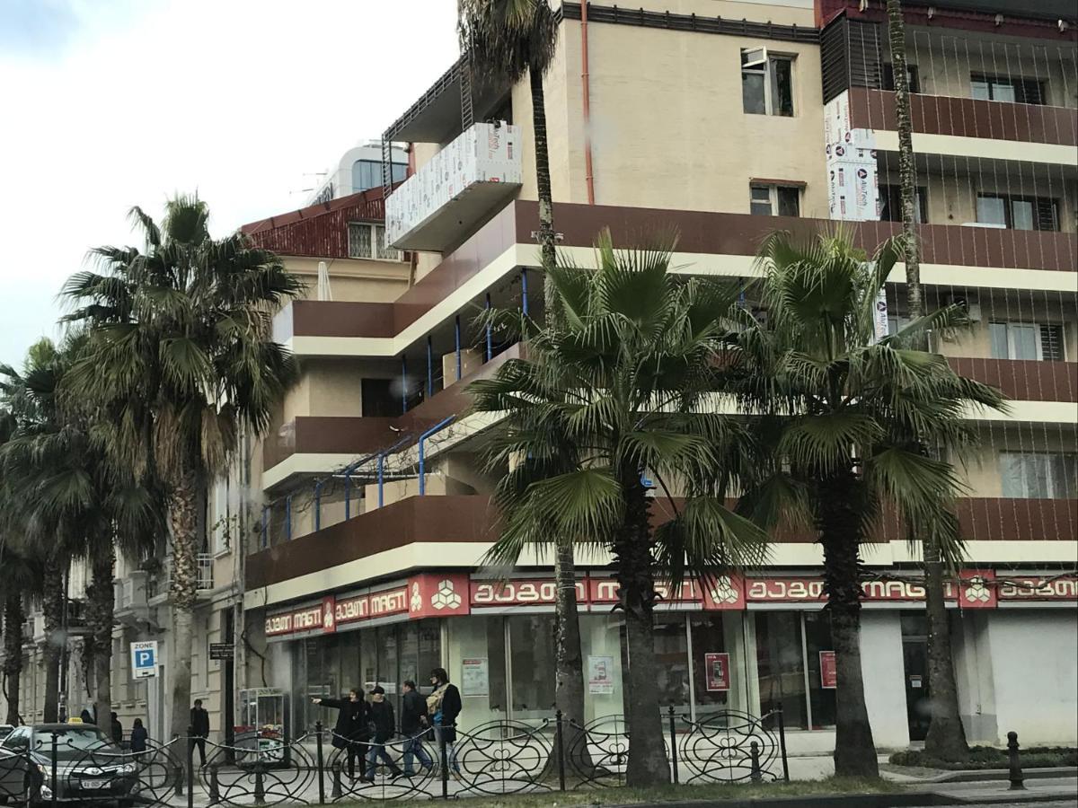 Casa Neptun In Old Batumi Lägenhet Exteriör bild