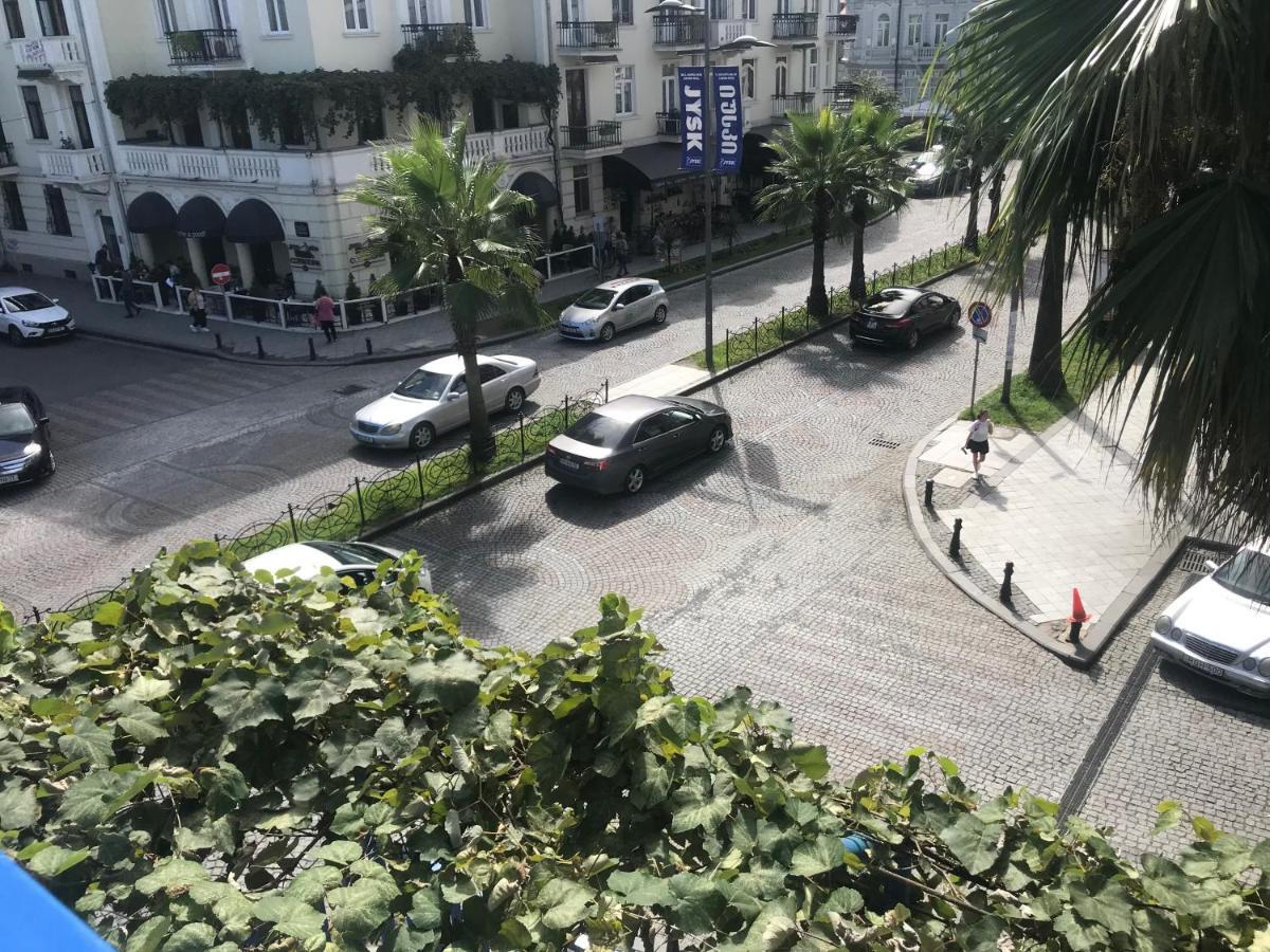 Casa Neptun In Old Batumi Lägenhet Exteriör bild