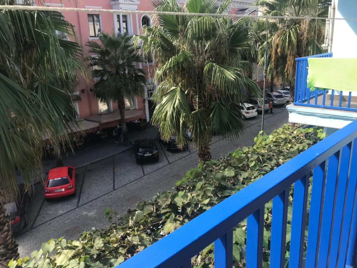 Casa Neptun In Old Batumi Lägenhet Exteriör bild