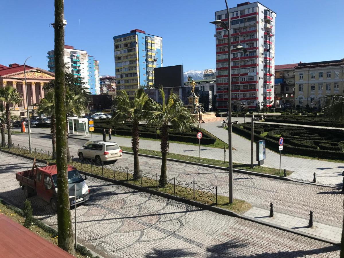 Casa Neptun In Old Batumi Lägenhet Exteriör bild